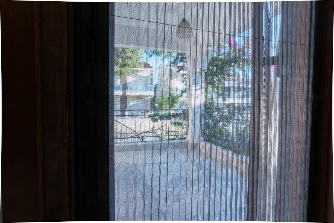 Seasidelongo Houses 1 Min From The Beach Of Nikiti Exterior foto